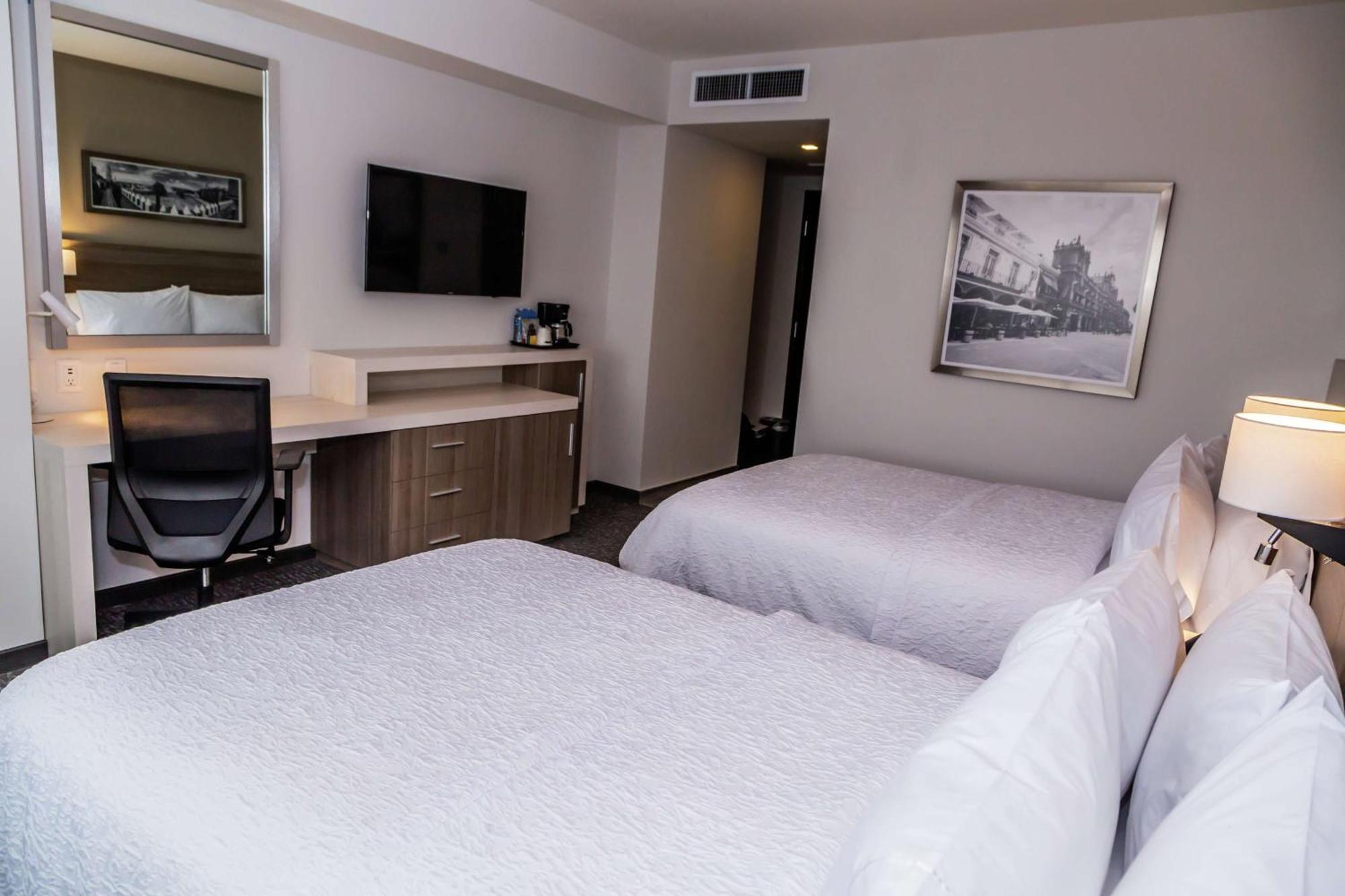 Hampton Inn & Suites By Hilton Puebla Kültér fotó